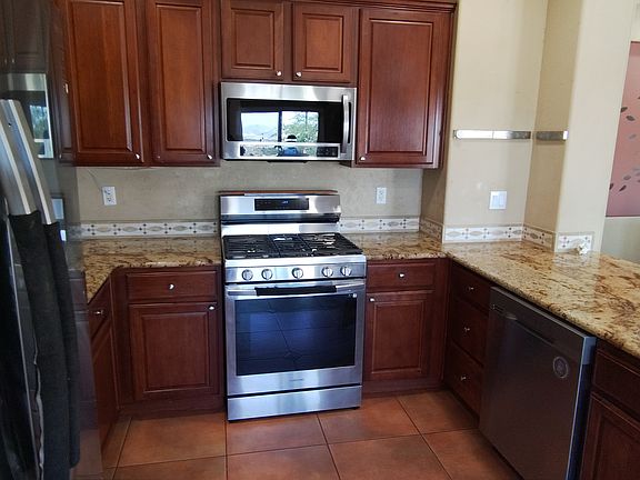 2nd image of 74109 Manana Dr