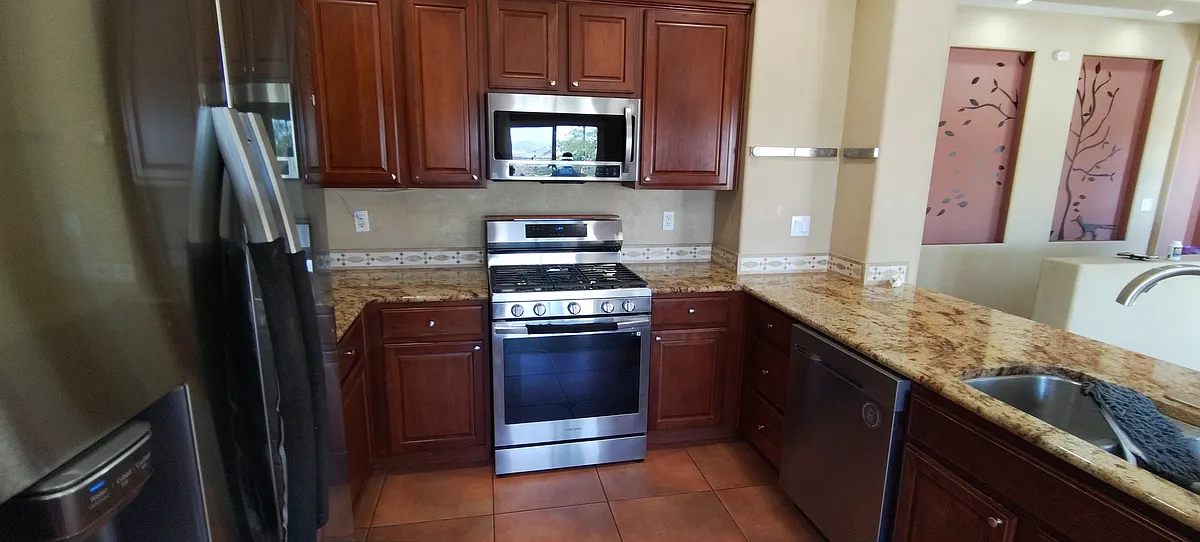 Building Photo - 74109 Manana Dr