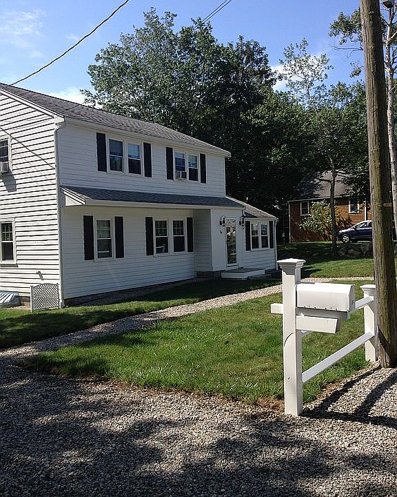 1st image of 24 Vincent Dr