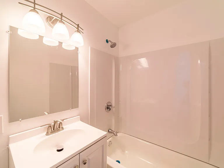 7235 Schneider Ave — Photo 7