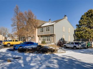 14221 E Hawaii Cir UNIT B, Aurora, CO 80012