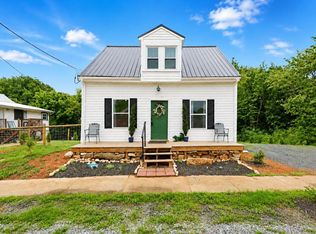 11794 Academy St, Milton, NC 27305