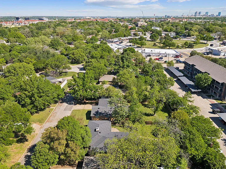 3605 Jeanette Dr — Photo 17