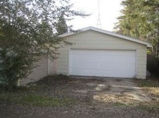 1112 5th Ave NW, E Grand Forks, MN 56721
