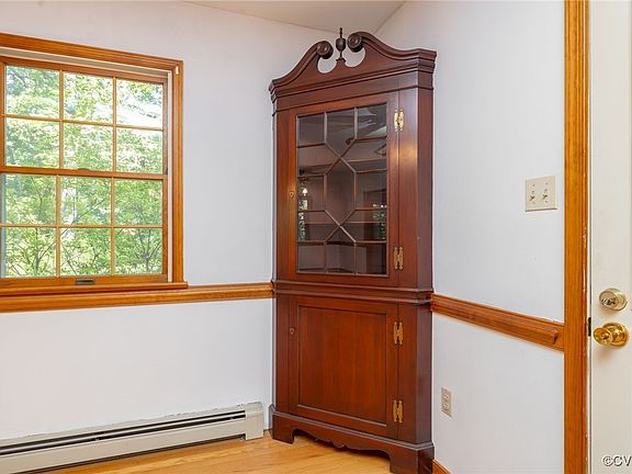 4th image of 6495 Robin Way
