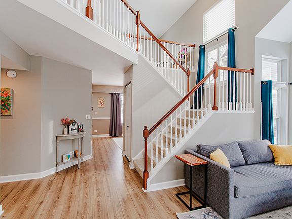 3rd image of 370 Penny Ln