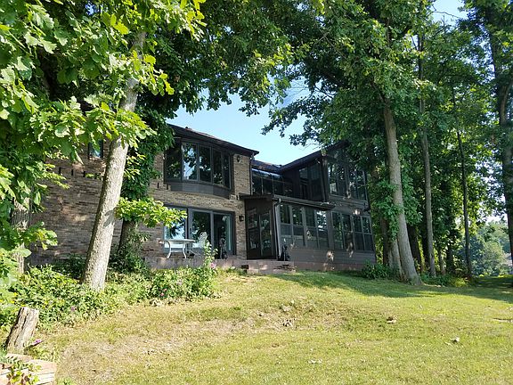 VIEW OF LAKESIDE YARD. 