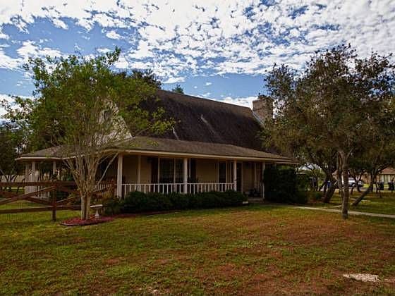 1st image of 3533 Black Oak Dr