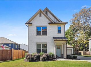 2083 Windyhill Rd, Decatur, GA 30032