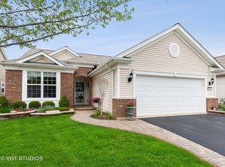 856 Butterfly Field Dr, Elgin, IL 60124