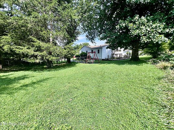 4th image of 5726 NW Goldenrod Cir