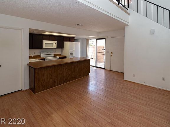 4th image of 1845 Mimosa Ct