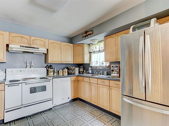 4th image of 505 Goodrich Ave