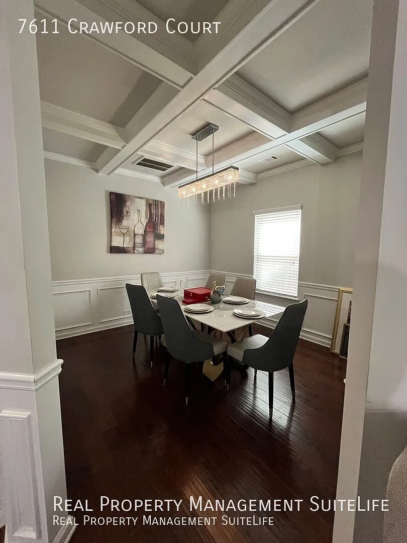 Spacious 5-Bedroom Home in Fairburn, GA — Photo 2