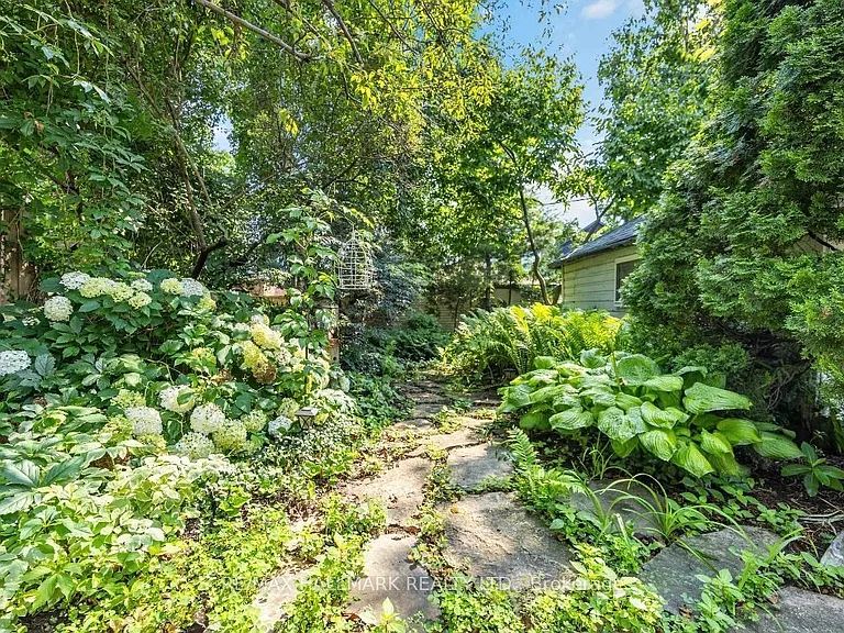 43 Stanhope Ave #LOWER — Photo 9