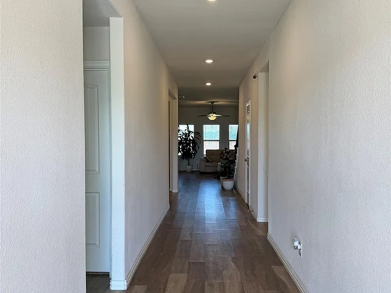 9125 Acre Meadows Ln — Photo 3