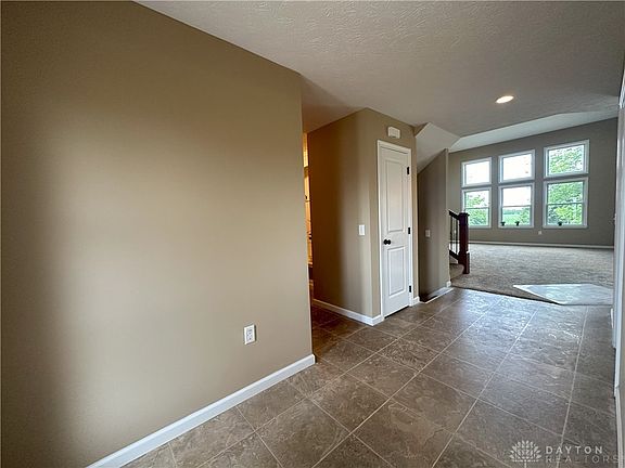 4th image of 2652 Shady Tree Dr