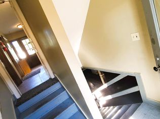 127 11th St SW APT 3, Cedar Rapids, IA 52404