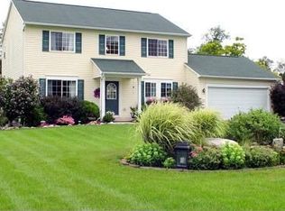 2768 Blossom Farms Dr, Howell, MI
