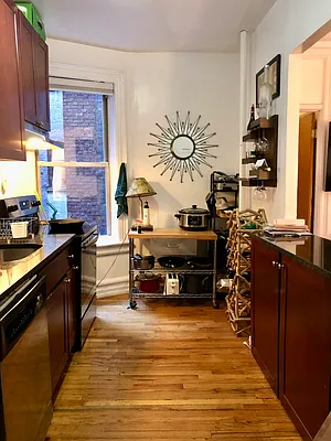 Rented by LJ Sloane Management | media 18