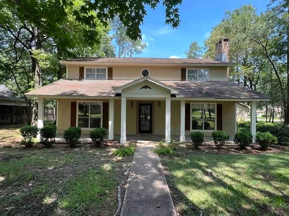 1030 Pine Timbers Dr, Sour Lake, TX 77659