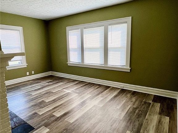 4th image of 2772 6th St