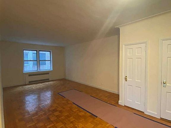 3rd image of 400 E 17th St #4B