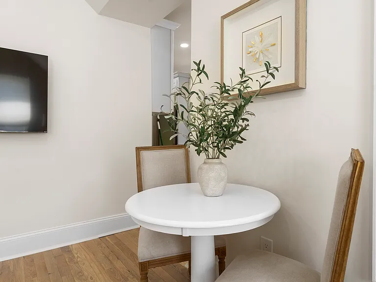 211 Union Ave #1 — Photo 10