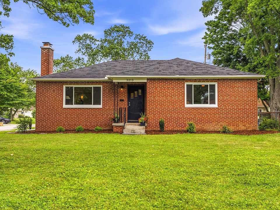 1st image of 3213 Mountview Rd