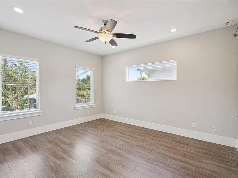 200 E Grant St — Photo 14