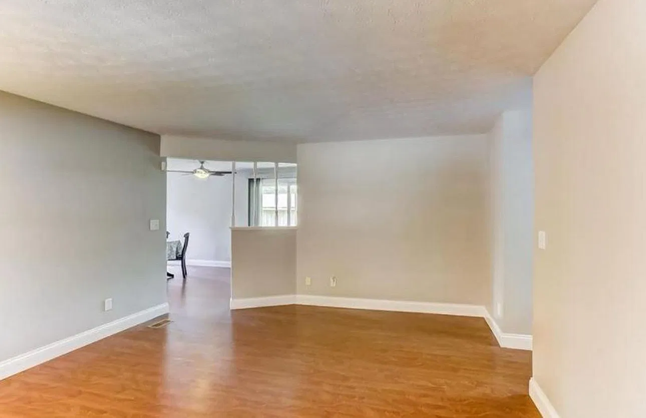 Leawood Dr, Huber Heights — Photo 3