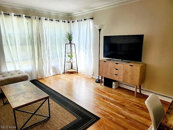 4th image of 801 Shannon Ave