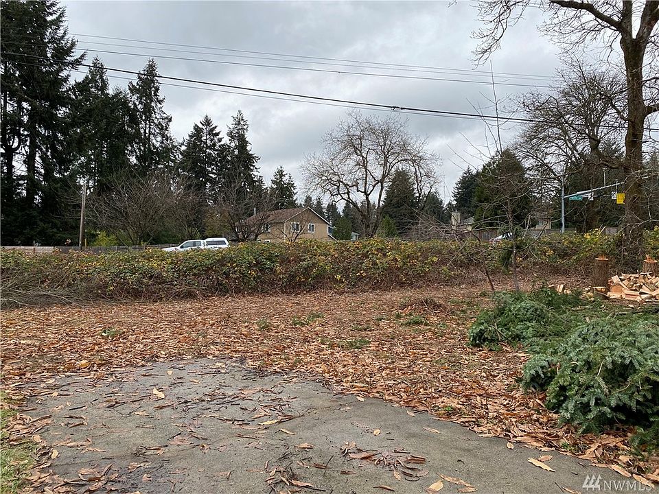 2nd image of 7323 Pacific Ave SE