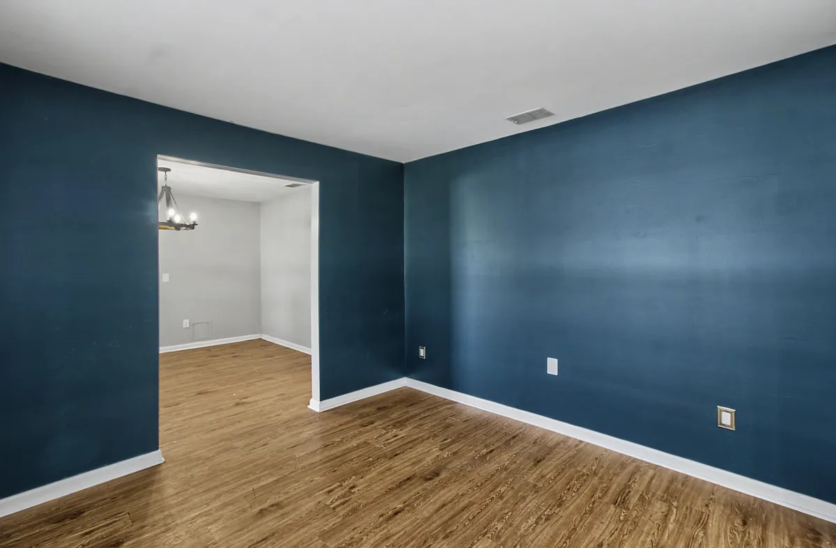 Building Photo - 404 Clairemore Cir