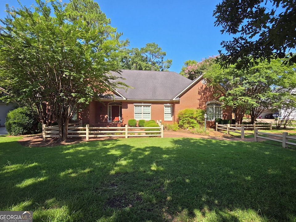 1st image of 2109 Cumberland Ln