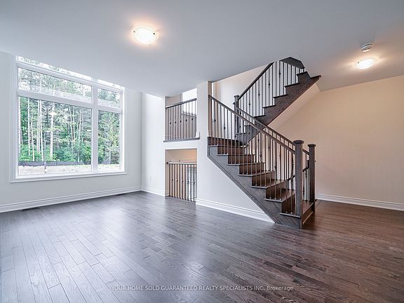 4th image of 14 Bennington Rd