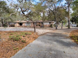 583 Mooney Rd, Fort Walton Beach, FL 32547