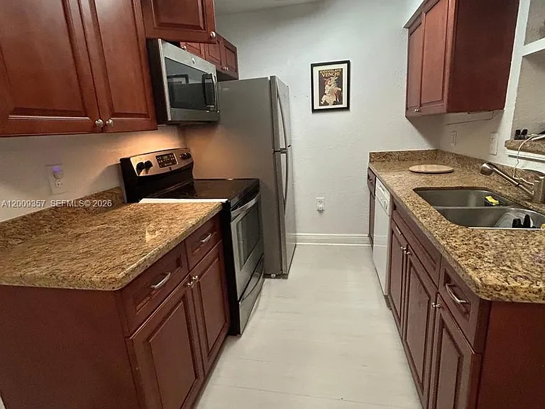 15551 SW 104th Ter #814 — Photo 9
