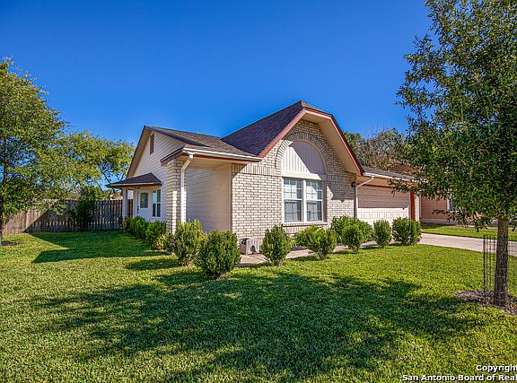 4th image of 3203 Jenkins Dr