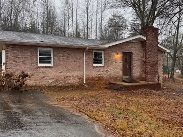 100 Bates Rd, Marietta, SC 29661