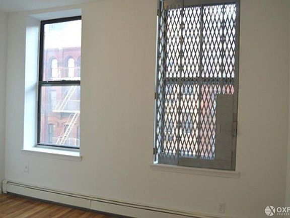 3rd image of 307 W 114th St APT 4C