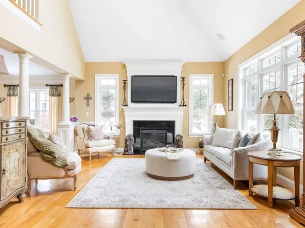 192 Boston Post Rd Unit 8, Sudbury, MA 01776