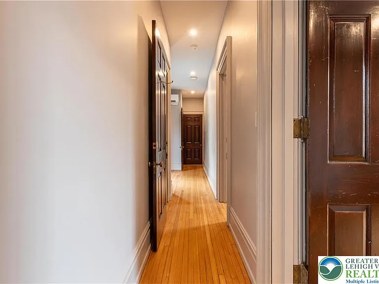 214 Spring Garden St #2B — Photo 19