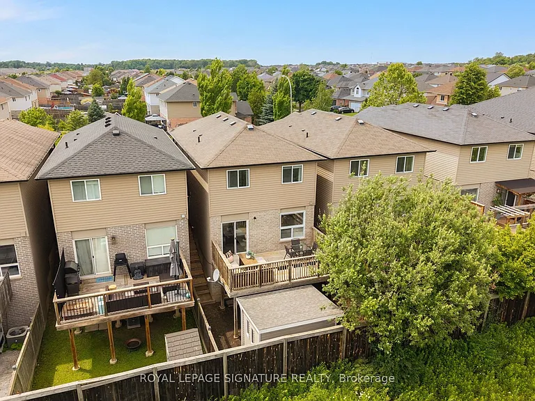 61 Thames Way — Photo 48
