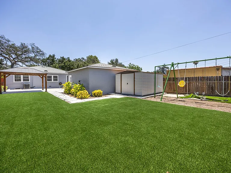 1041 Rose Ave — Photo 26