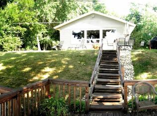 18 Browns Beach Rd, Rock Falls, IL 61071