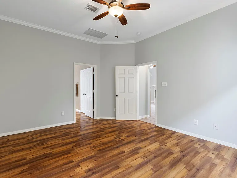 6 E Cottage Green St — Photo 30