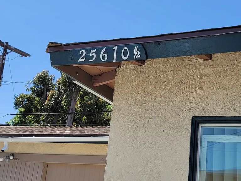 25610 1/2 Oak St #25610.5 — Photo 3