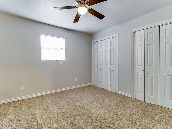 4th image of 3403 Point East Dr