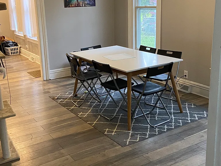 24 Hickory St — Photo 4